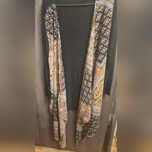 Shawl asymmetrical very light